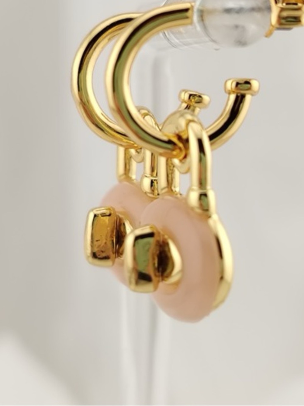 💞Coach Pink Lock Earrings - Picture 5 of 9
